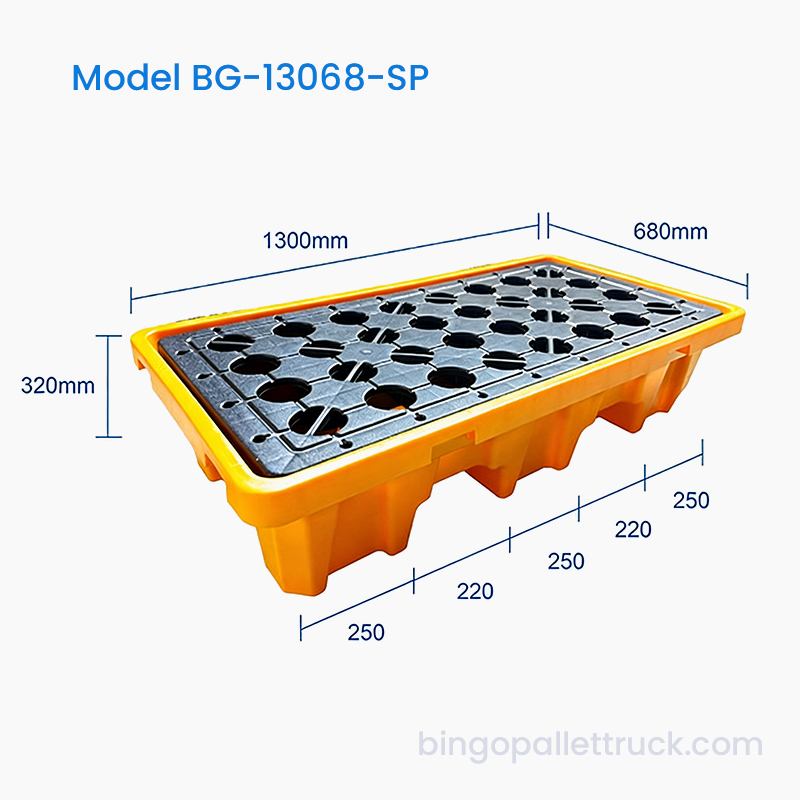 1300 x 680 mm opvangpallet voor chemische opslag in industriële magazijnen