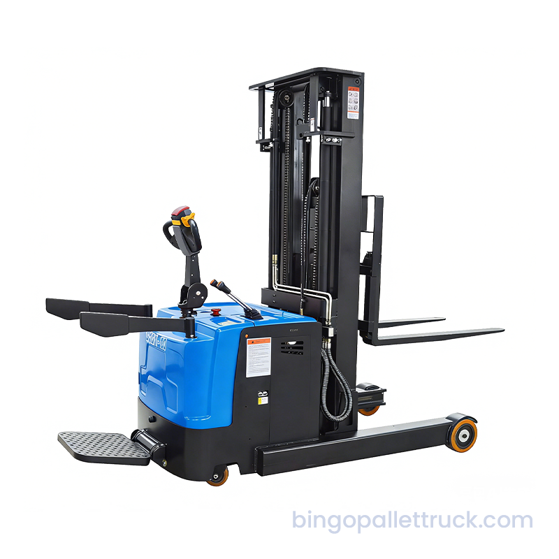 2000kg EPS elektrische staande reachstacker voor zware magazijnen in smalle gangpaden
